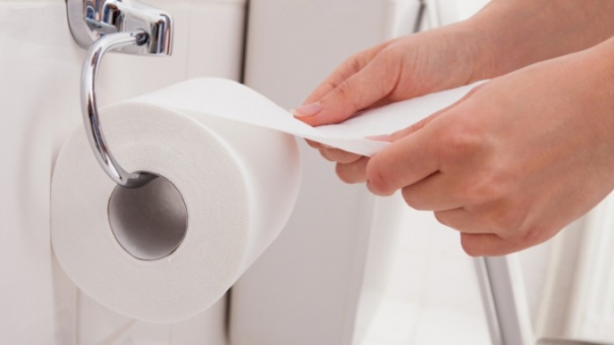 vệ sinh khu vực hậu môn đúng cách, sạch sẽ giúp phòng tránh bệnh trĩ